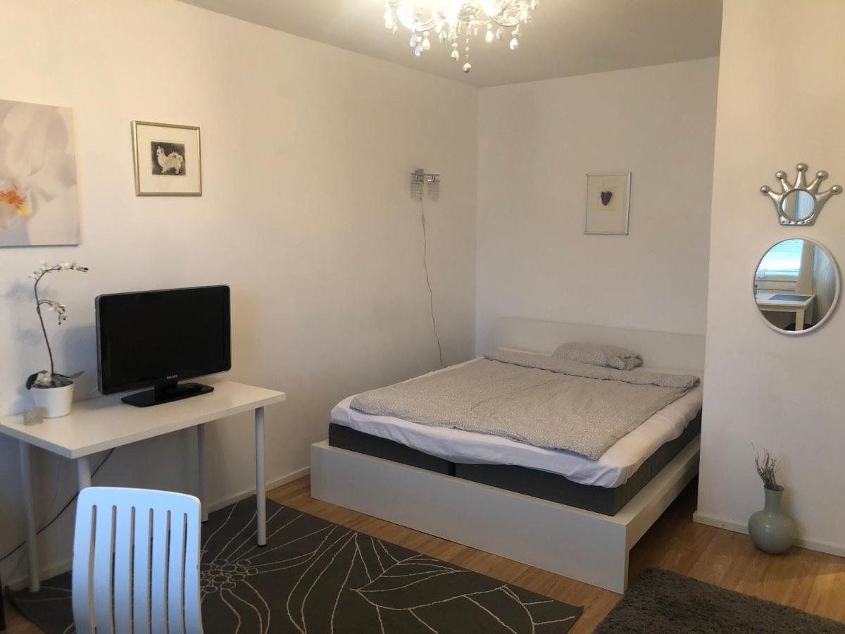 Yksio Kilometri Jokirannasta Forilta Apartment Turku Bagian luar foto